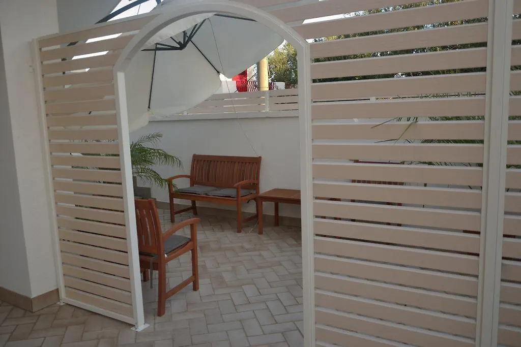 A casa di Elena-1